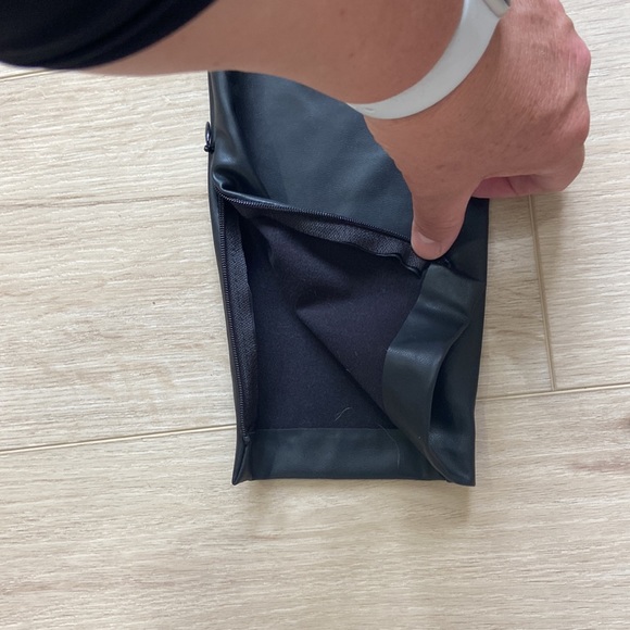 BNWT Zara faux leather black elastic waist with leg zippers youth size 11-12 - Picture 8 of 8